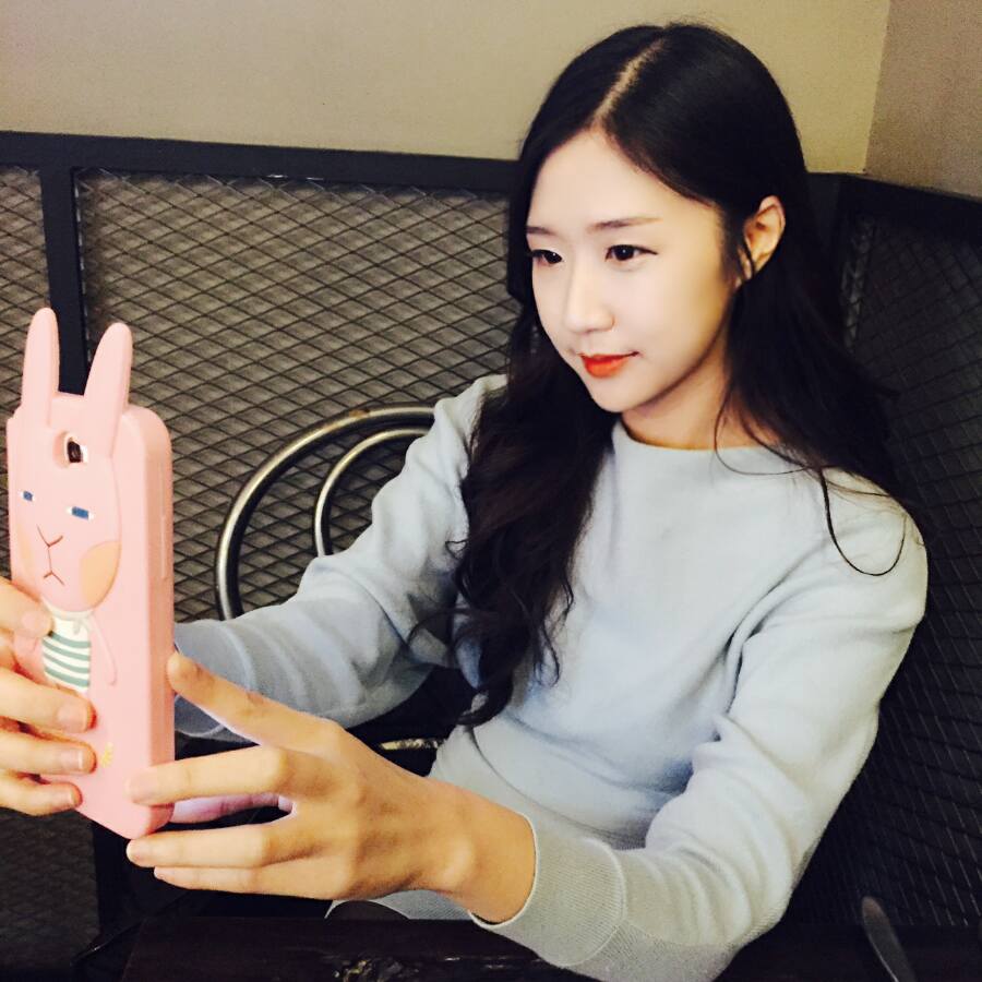 Gặp gỡ cô gái Hàn vừa gây sốt khi cover Phía sau một cô gái cực ấn tượng! - Ảnh 4. Gặp gỡ cô gái Hàn vừa gây sốt khi cover Phía sau một cô gái cực ấn tượng! - Ảnh 4.