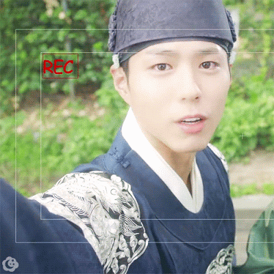 Phim chưa chiếu, “Thế tử” Park Bo Gum và “thái giám” Kim Yoo Jung đã tình tứ thế này đây - Ảnh 2.