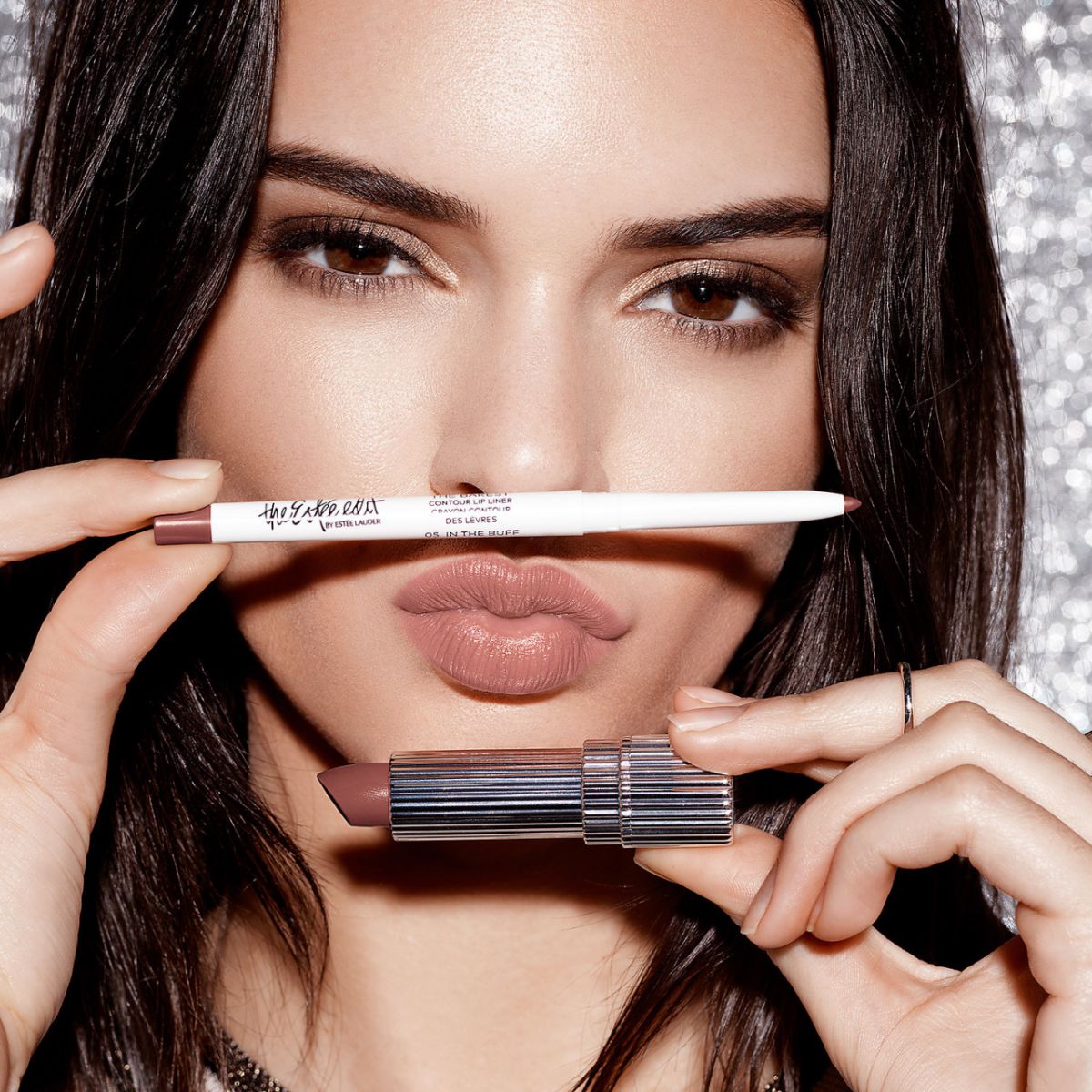 Sai lầm làm đẹp to nhất của Kendall Jenner là... nhổ sạch lông mày - Ảnh 3.