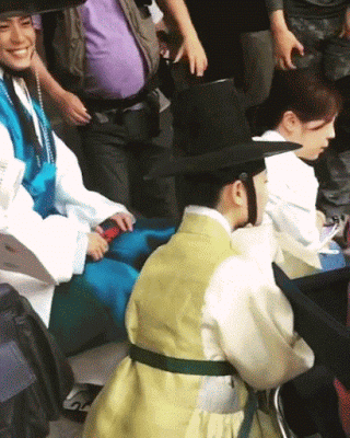 Phim chưa chiếu, “Thế tử” Park Bo Gum và “thái giám” Kim Yoo Jung đã tình tứ thế này đây - Ảnh 4.