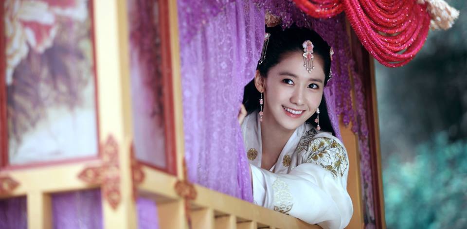 Yoona (SNSD) lép từ vòng 1 tới vòng 3 thì đã sao, vẫn làm lay động triệu người đấy thôi - Ảnh 23. Yoona (SNSD) lép từ vòng 1 tới vòng 3 thì đã sao, vẫn làm lay động triệu người đấy thôi - Ảnh 23.