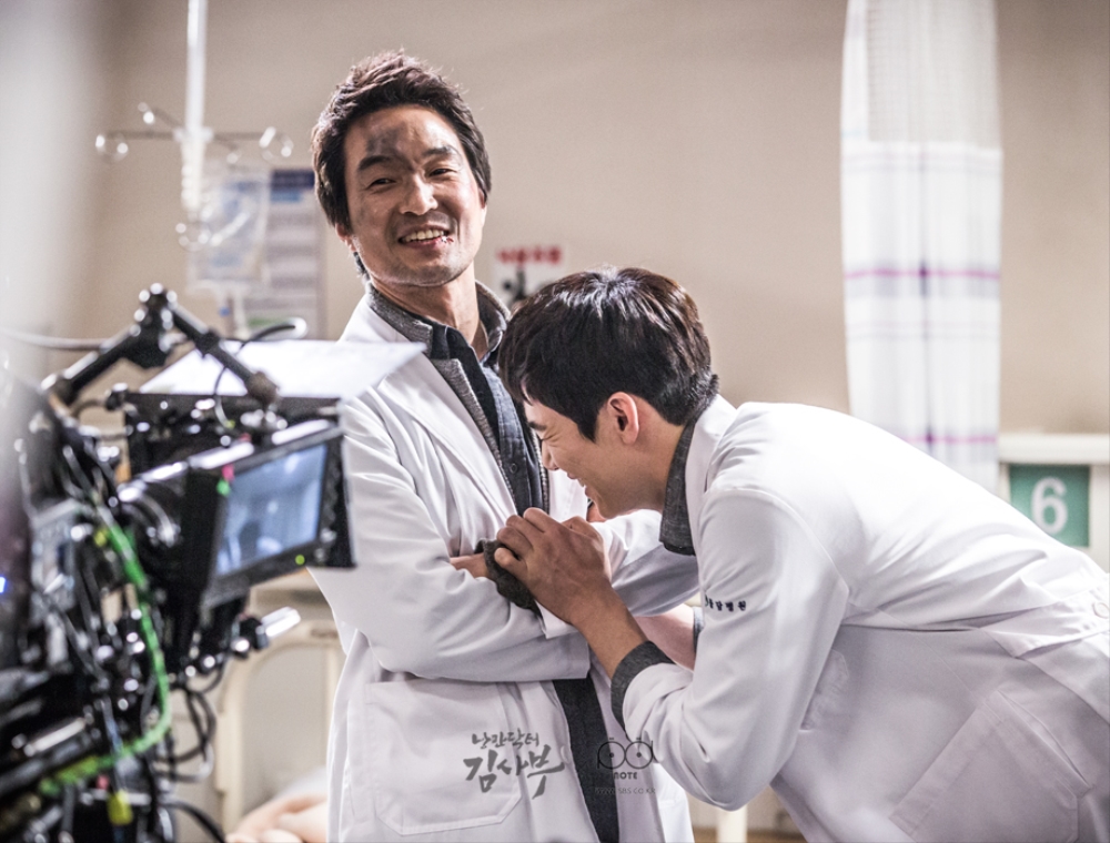 Dự đoán kịch bản giải Daesang 2016: Song Hye Kyo khó về tay không - Ảnh 7. Dự đoán kịch bản giải Daesang 2016: Song Hye Kyo khó về tay không - Ảnh 7.