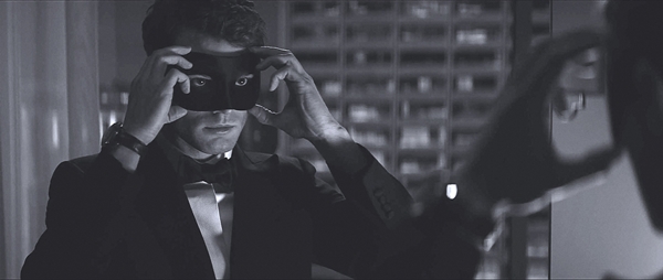 Fifty Shades Darker hé lộ cảnh nóng giữa trời hè - Ảnh 8.