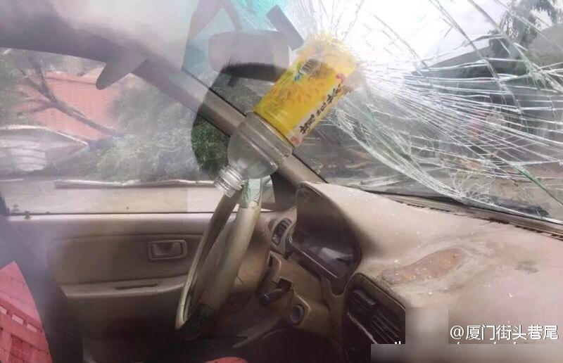 Những cảnh tượng kinh hoàng khi siêu bão mạnh nhất thế giới đổ bộ lục địa Trung Quốc - Ảnh 3. Những cảnh tượng kinh hoàng khi siêu bão mạnh nhất thế giới đổ bộ lục địa Trung Quốc - Ảnh 3.