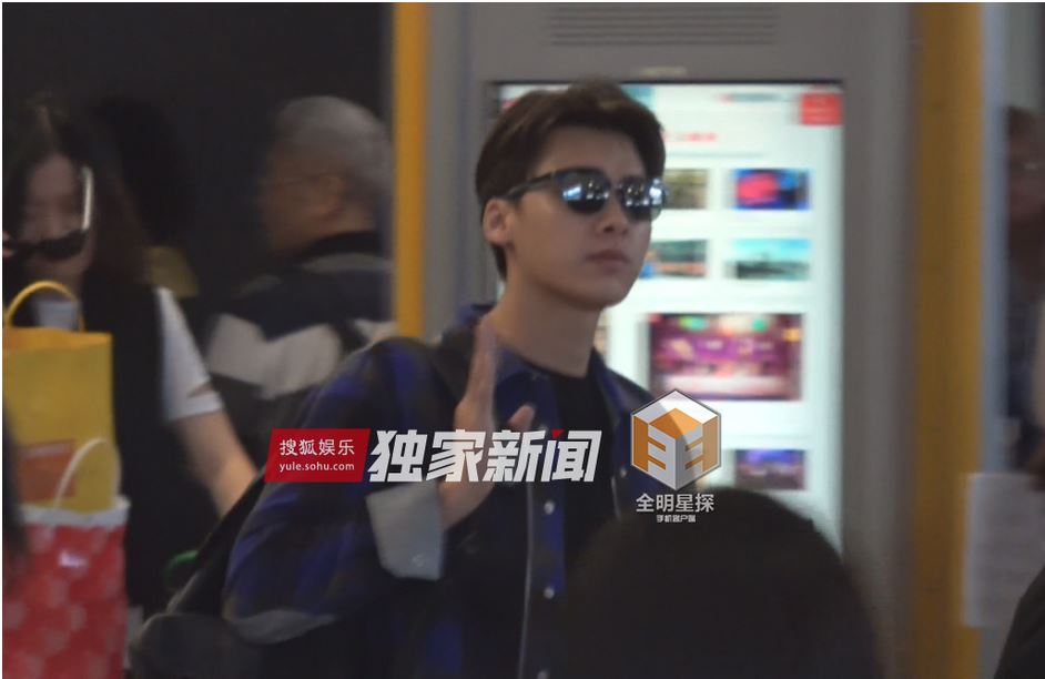 Dương Mịch lại vướng nghi án ngoại tình với Lý Dịch Phong - Ảnh 10. Dương Mịch lại vướng nghi án ngoại tình với Lý Dịch Phong - Ảnh 10.