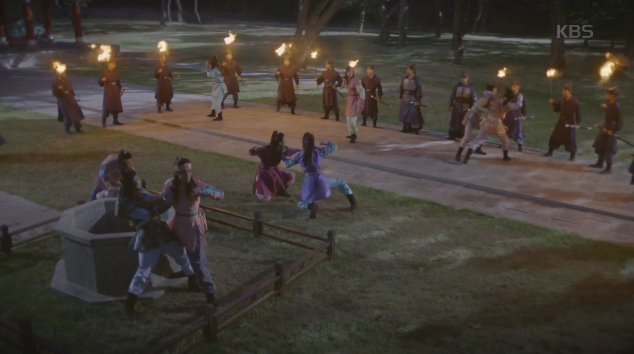 “Hwarang”: Sung Dong Il bất chấp thủ đoạn hòng chiêu mộ nhân tài - Ảnh 1. “Hwarang”: Sung Dong Il bất chấp thủ đoạn hòng chiêu mộ nhân tài - Ảnh 1.