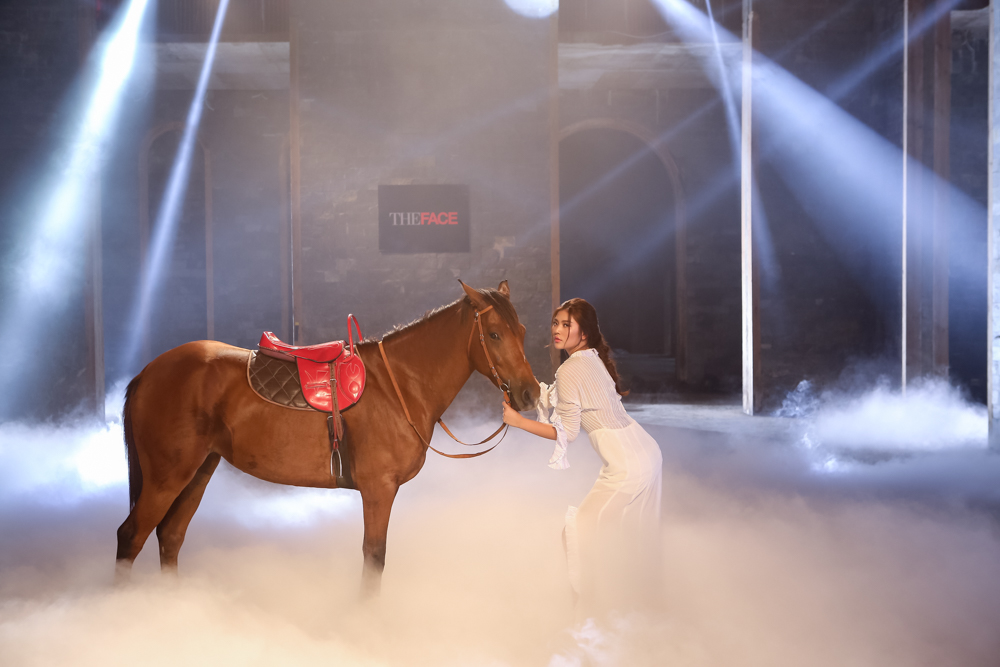 Quán quân X-Factor mùa 2 lộ diện - Giám khảo Idol quyết dùng quyền lực tối thượng - Ảnh 8. Quán quân X-Factor mùa 2 lộ diện - Giám khảo Idol quyết dùng quyền lực tối thượng - Ảnh 8.