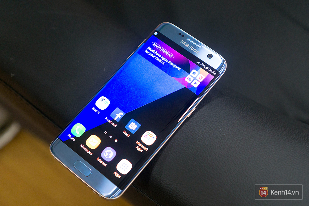 Ngắm Galaxy S7 edge Xanh Coral cực đẹp vừa được Samsung giới thiệu tại Việt Nam - Ảnh 14. Ngắm Galaxy S7 edge Xanh Coral cực đẹp vừa được Samsung giới thiệu tại Việt Nam - Ảnh 14.