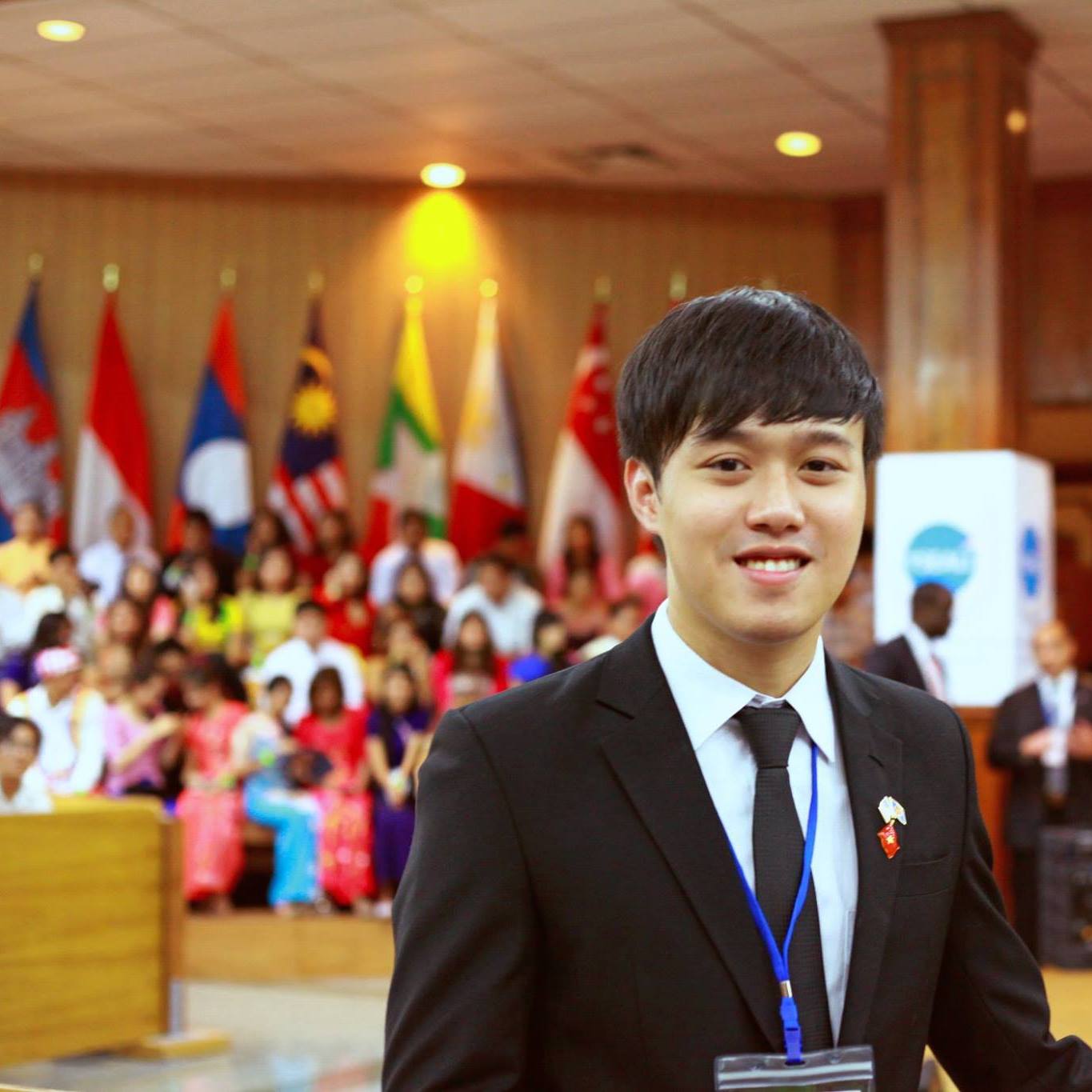 5 anh ch&agrave;ng cool ngầu đ&uacute;ng chuẩn con nh&agrave; người ta đến từ Quốc học Huế - Ảnh 7.