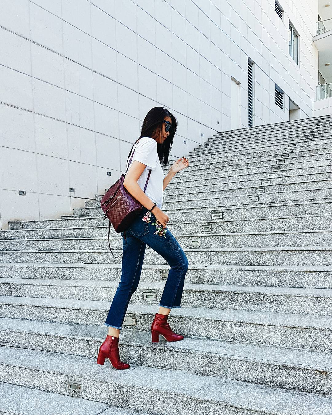 Thanh Hằng: Nữ hoàng đồ hiệu chưa bao giờ mặc xấu - Ảnh 10. Thanh Hằng: Nữ hoàng đồ hiệu chưa bao giờ mặc xấu - Ảnh 10.