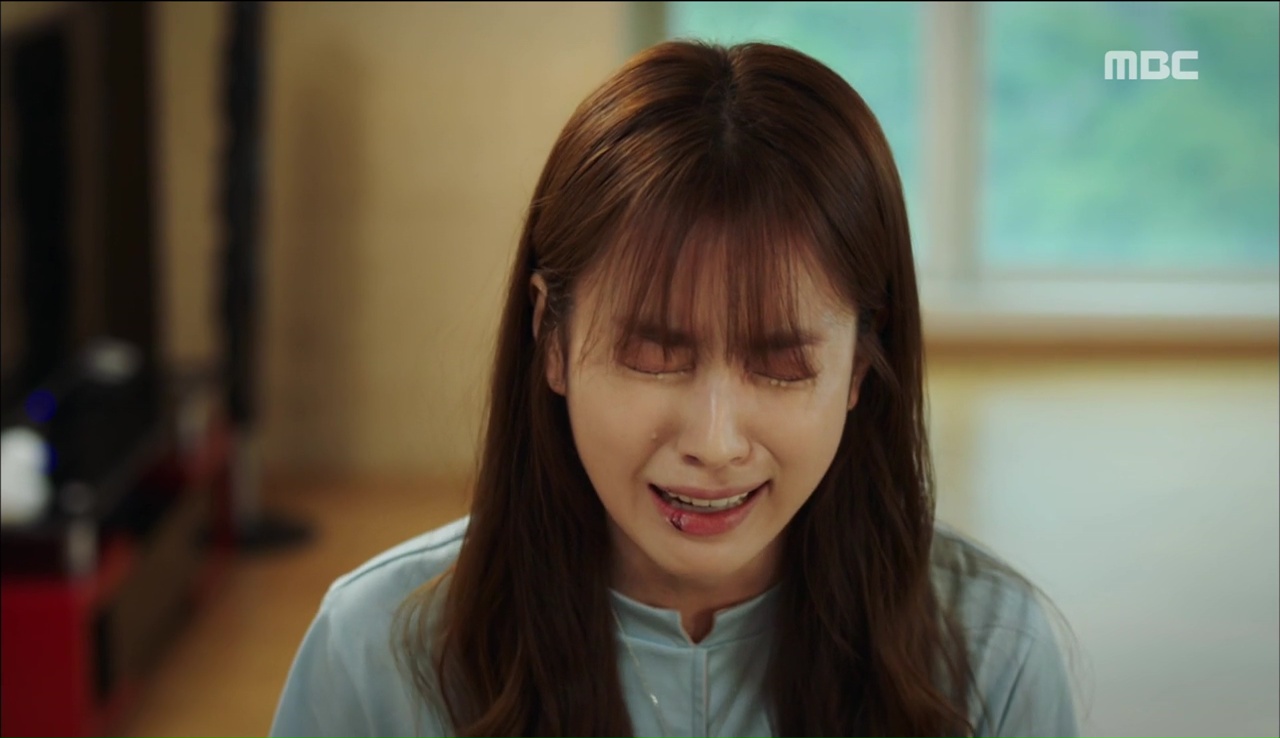 “W”: Từ cuộc đời vạn người mê, Lee Jong Suk và Han Hyo Joo giờ đây không khác gì ăn mày - Ảnh 16. “W”: Từ cuộc đời vạn người mê, Lee Jong Suk và Han Hyo Joo giờ đây không khác gì ăn mày - Ảnh 16.