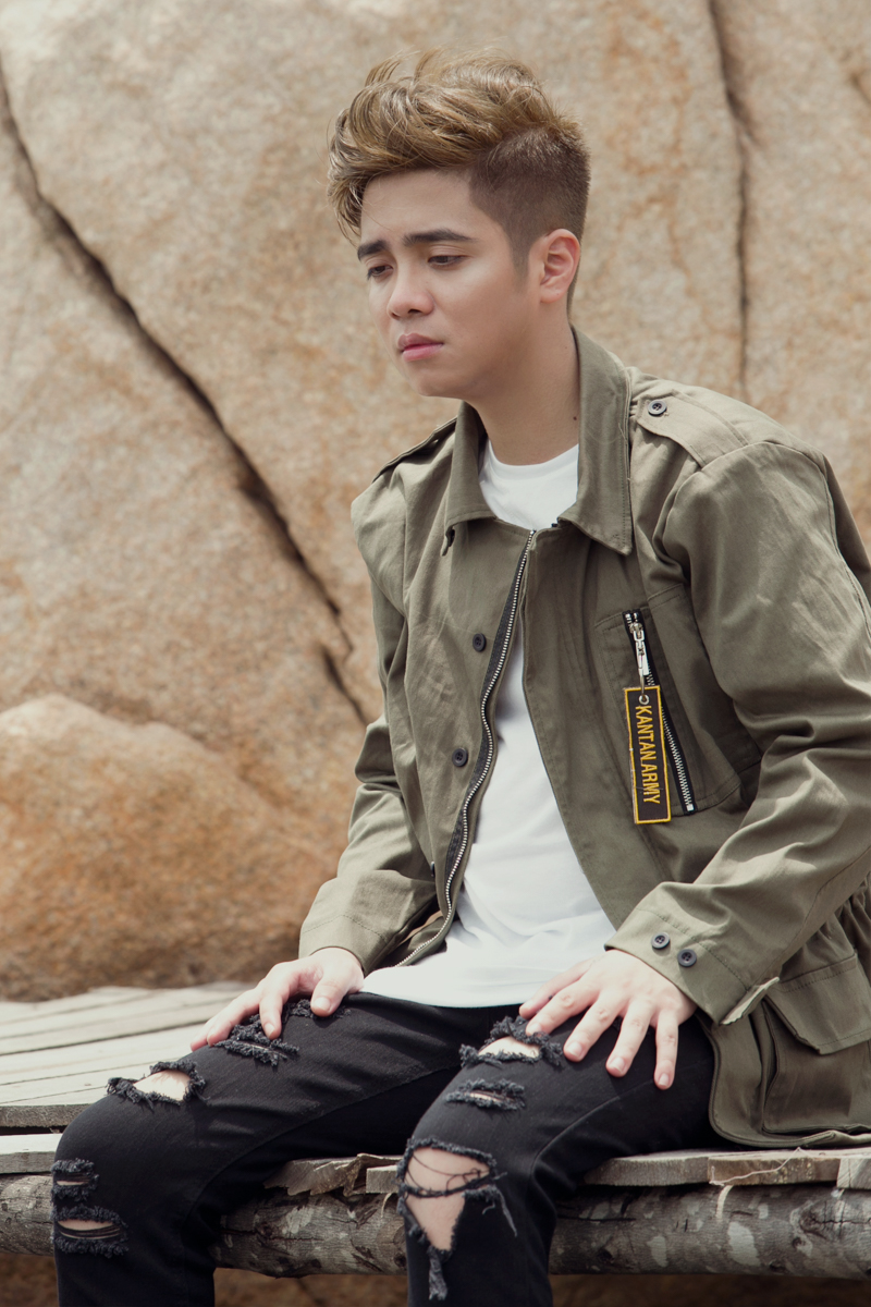 Bùi Anh Tuấn nhập tâm diễn cảnh khóc sướt mướt cùng người yêu - Ảnh 6. Bùi Anh Tuấn nhập tâm diễn cảnh khóc sướt mướt cùng người yêu - Ảnh 6.