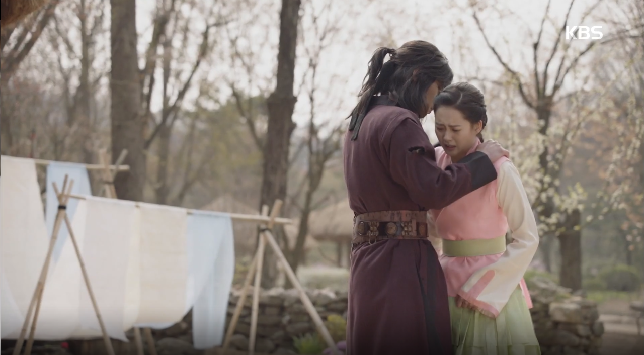 “Hwarang”: Sung Dong Il bất chấp thủ đoạn hòng chiêu mộ nhân tài - Ảnh 21. “Hwarang”: Sung Dong Il bất chấp thủ đoạn hòng chiêu mộ nhân tài - Ảnh 21.