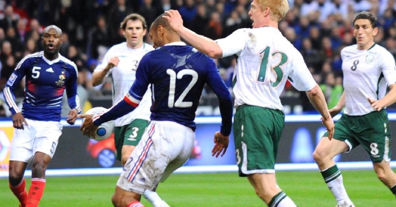 Thierry Henry: Chiến binh đường phố, trò chơi điện tử và tiệm bánh tương lai - Ảnh 4. Thierry Henry: Chiến binh đường phố, trò chơi điện tử và tiệm bánh tương lai - Ảnh 4.