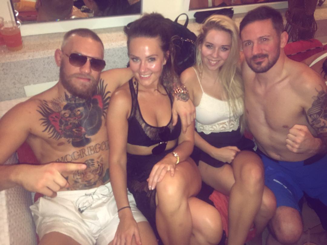 Conor McGregor, hành trình từ kẻ thất nghiệp sống ăn bám bạn gái tới võ sĩ triệu đô - Ảnh 4. Conor McGregor, hành trình từ kẻ thất nghiệp sống ăn bám bạn gái tới võ sĩ triệu đô - Ảnh 4.