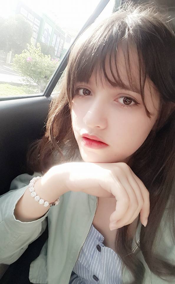 Đây là nữ sinh 16 tuổi lai Ý, xinh đẹp và nổi bật nhất Nha Trang! - Ảnh 2. Đây là nữ sinh 16 tuổi lai Ý, xinh đẹp và nổi bật nhất Nha Trang! - Ảnh 2.