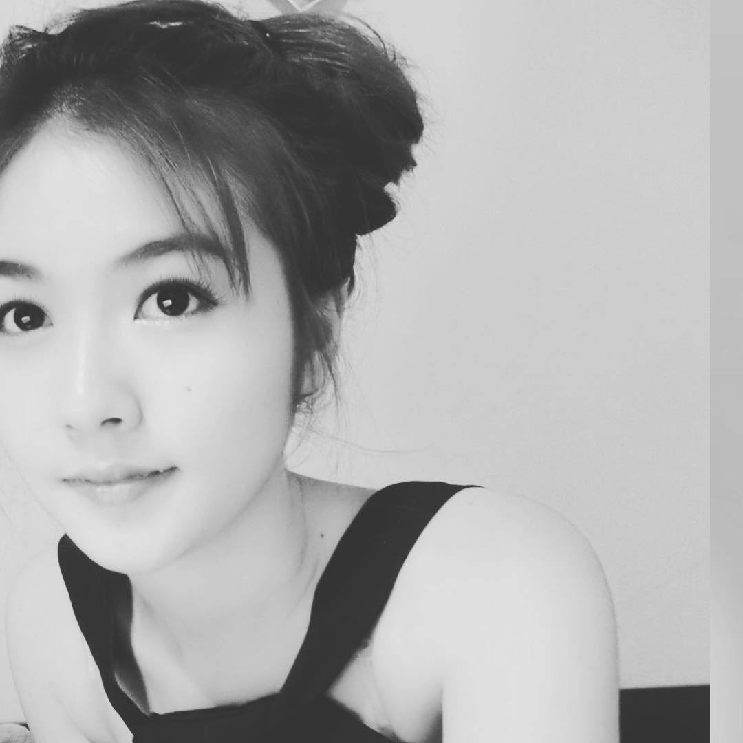 Y tá nào cũng xinh thế này thì chắc chàng trai nào cũng thích... được ốm! - Ảnh 13. Y tá nào cũng xinh thế này thì chắc chàng trai nào cũng thích... được ốm! - Ảnh 13.