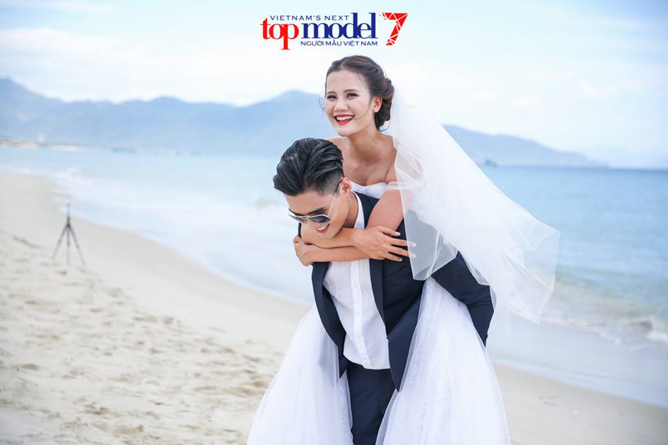 Clip Thùy Trâm hôn Quang Hùng bị phản đối kịch liệt - Ảnh 1. Clip Thùy Trâm hôn Quang Hùng bị phản đối kịch liệt - Ảnh 1.