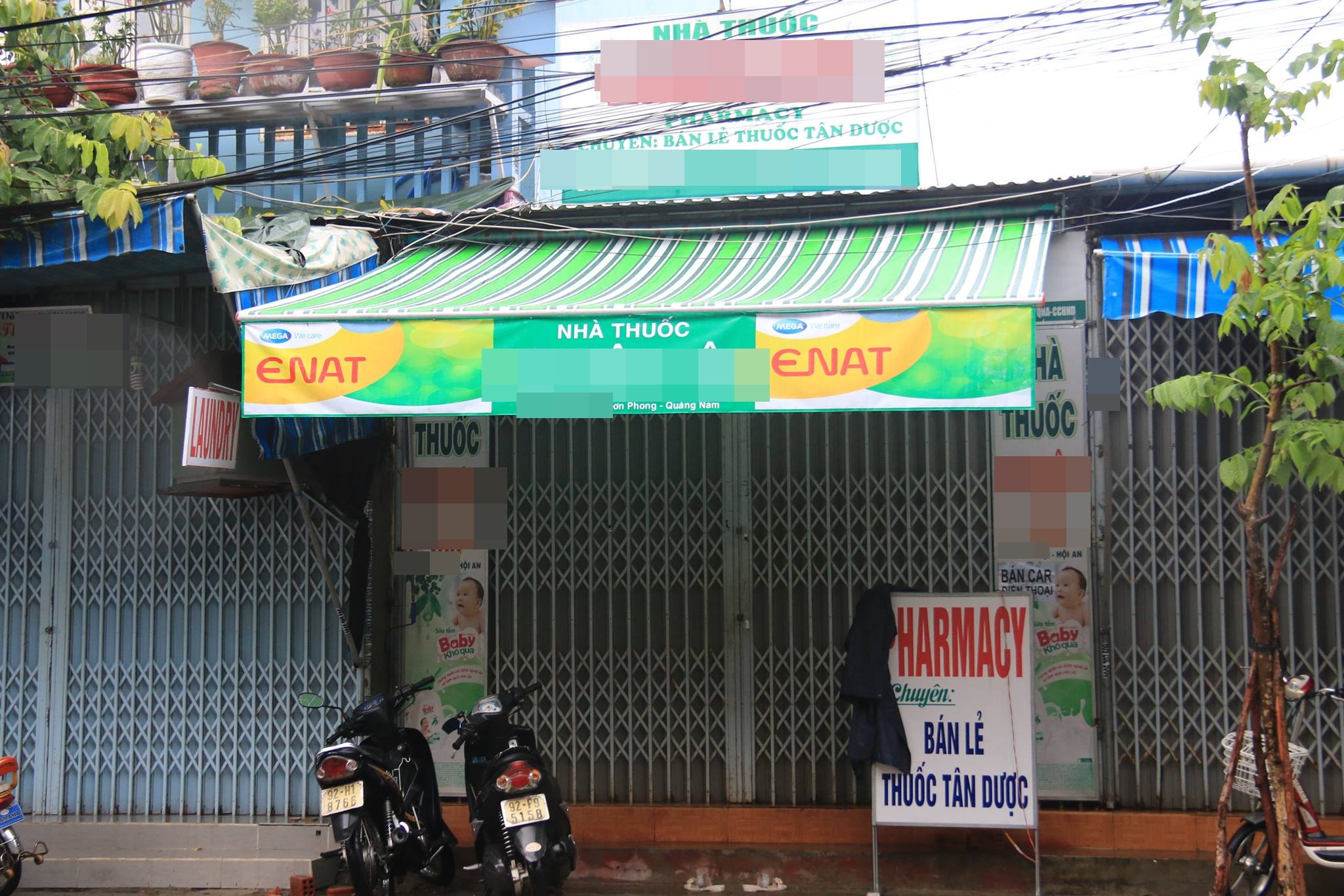 Clip: Nữ nhân viên ở Hội An chặt chém khách Tây với liều thuốc hơn 500.000 đồng - Ảnh 4. Clip: Nữ nhân viên ở Hội An chặt chém khách Tây với liều thuốc hơn 500.000 đồng - Ảnh 4.