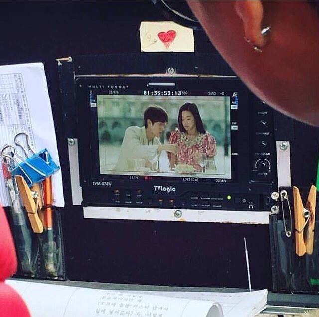 Lee Min Ho lôi xềnh xệch mợ Chảnh Jeon Ji Hyun giữa phố - Ảnh 7. Lee Min Ho lôi xềnh xệch mợ Chảnh Jeon Ji Hyun giữa phố - Ảnh 7.