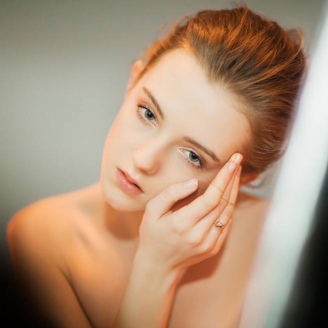 Ngỡ ngàng trước gương mặt đẹp đến thoát tục của nàng mẫu Tây đang gây sốt - Ảnh 3. Ngỡ ngàng trước gương mặt đẹp đến thoát tục của nàng mẫu Tây đang gây sốt - Ảnh 3.