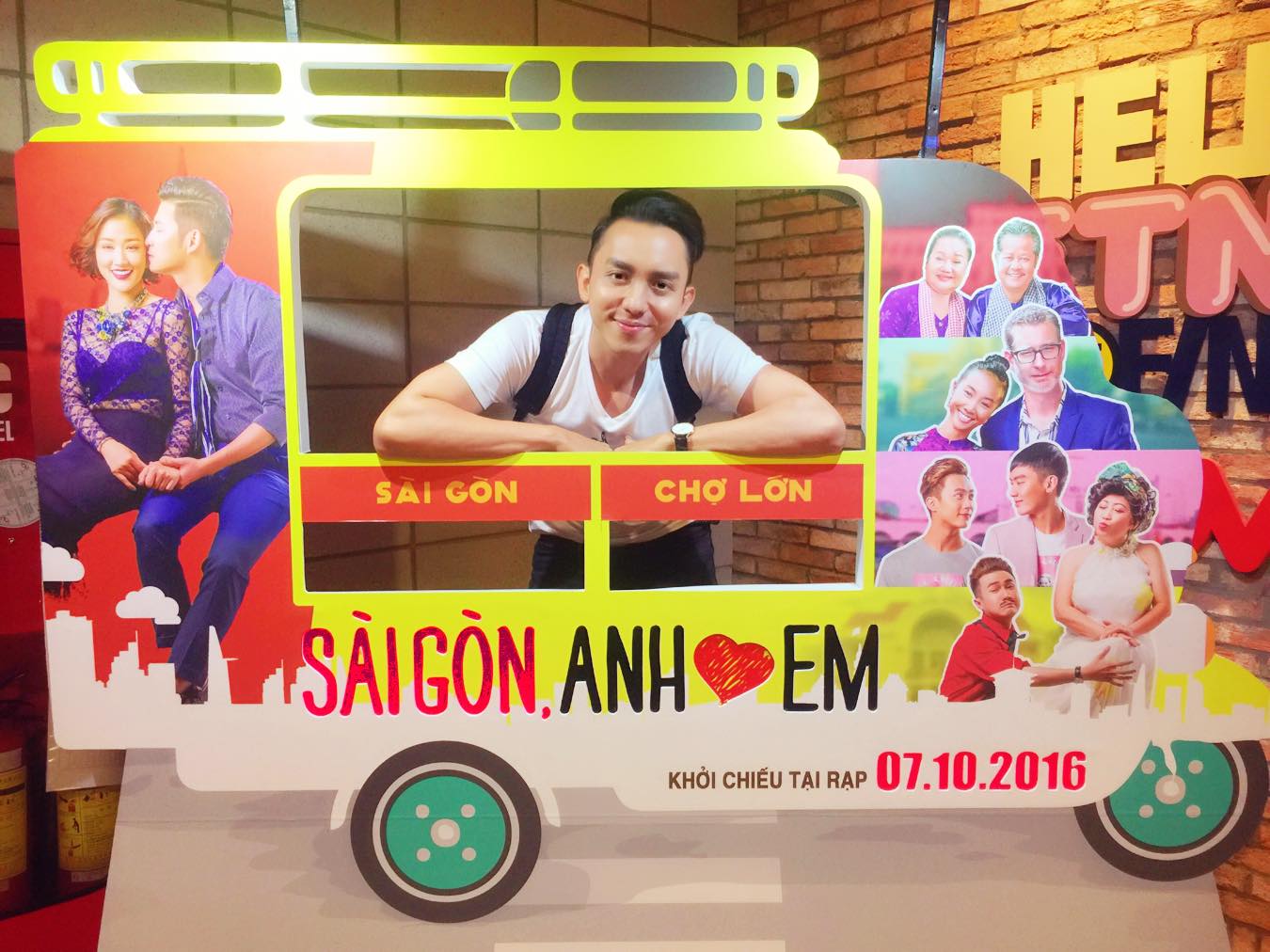 Sau Sài Gòn Anh Yêu Em, La Quốc Hùng úp mở về một Sài Gòn đầy u tối trong Hot Boy Nổi Loạn 2 - Ảnh 1. Sau Sài Gòn Anh Yêu Em, La Quốc Hùng úp mở về một Sài Gòn đầy u tối trong Hot Boy Nổi Loạn 2 - Ảnh 1.