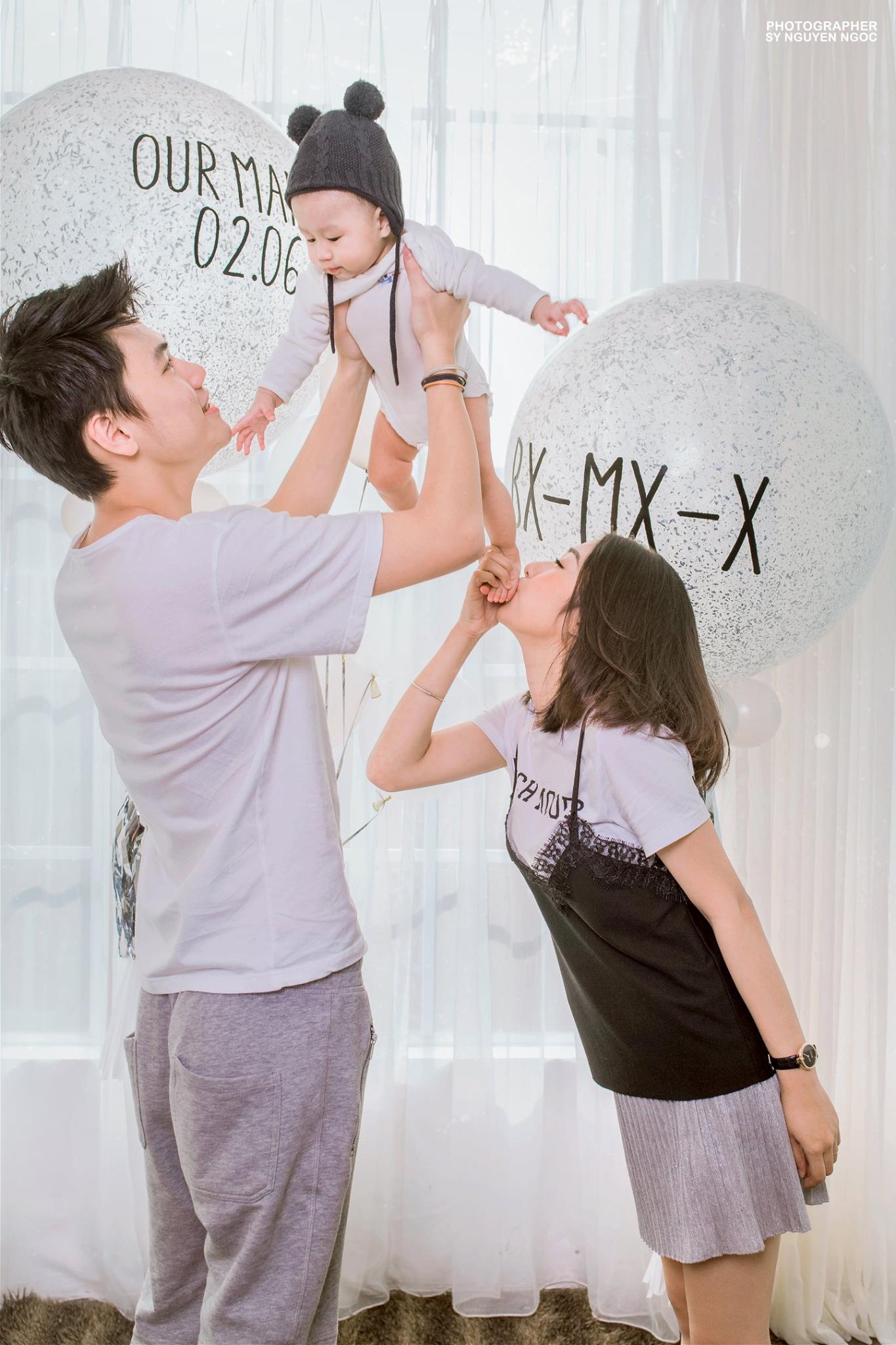 Ảnh gia đình siêu đáng yêu của cặp đôi ai cũng thích Trang Lou - Tùng Sơn - Ảnh 15. Ảnh gia đình siêu đáng yêu của cặp đôi ai cũng thích Trang Lou - Tùng Sơn - Ảnh 15.