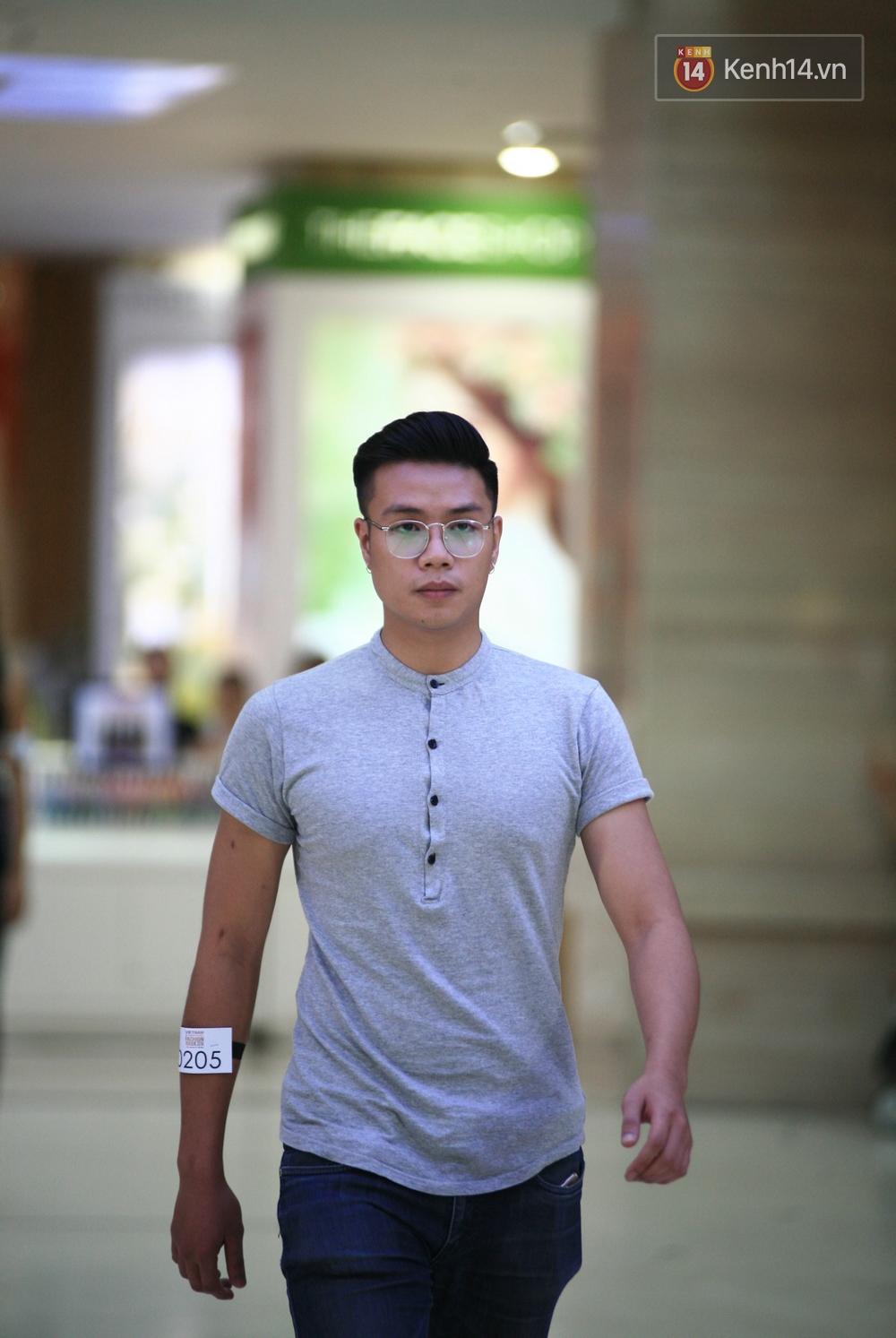 Vietnam International Fashion Week rục rịch tuyển mẫu, chuẩn bị tổ chức tại Hà Nội - Ảnh 15. Vietnam International Fashion Week rục rịch tuyển mẫu, chuẩn bị tổ chức tại Hà Nội - Ảnh 15.