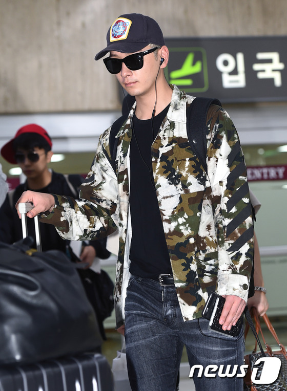 Mỹ nhân thế hệ mới Tzuyu mặt loang lổ phấn, cùng TWICE đọ sắc với đàn chị Wonder Girls - Ảnh 22. Mỹ nhân thế hệ mới Tzuyu mặt loang lổ phấn, cùng TWICE đọ sắc với đàn chị Wonder Girls - Ảnh 22.