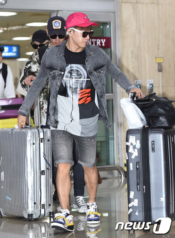 Mỹ nhân thế hệ mới Tzuyu mặt loang lổ phấn, cùng TWICE đọ sắc với đàn chị Wonder Girls - Ảnh 21. Mỹ nhân thế hệ mới Tzuyu mặt loang lổ phấn, cùng TWICE đọ sắc với đàn chị Wonder Girls - Ảnh 21.