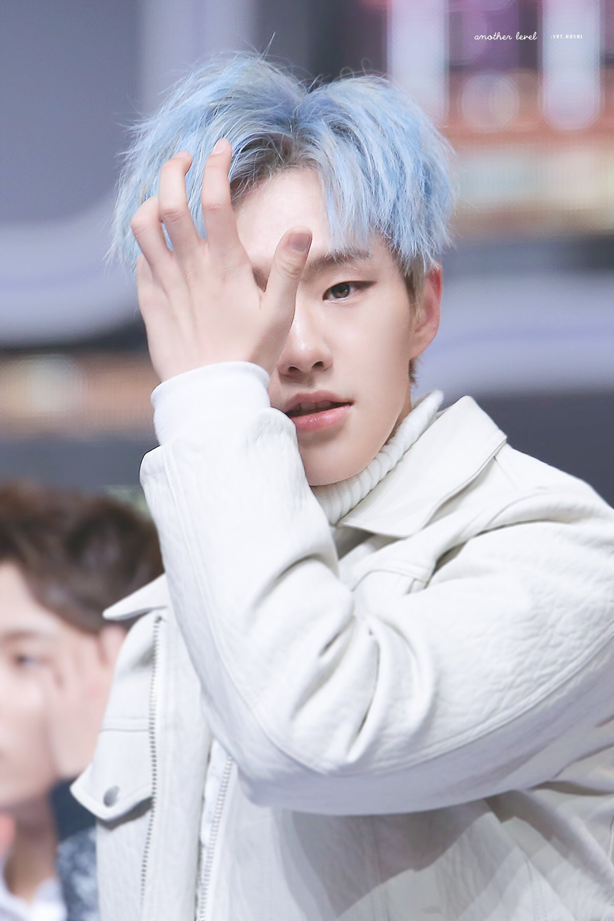 Những nam thần tượng có sức hút kỳ lạ khiến fan tự nhiên cũng đổ - Ảnh 37. Những nam thần tượng có sức hút kỳ lạ khiến fan tự nhiên cũng đổ - Ảnh 37.