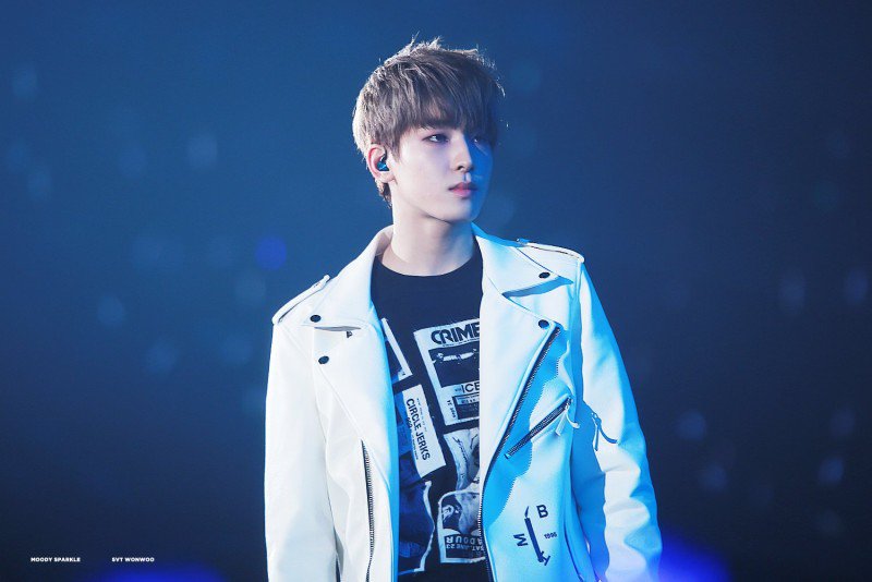 Những nam thần tượng có sức hút kỳ lạ khiến fan tự nhiên cũng đổ - Ảnh 31. Những nam thần tượng có sức hút kỳ lạ khiến fan tự nhiên cũng đổ - Ảnh 31.