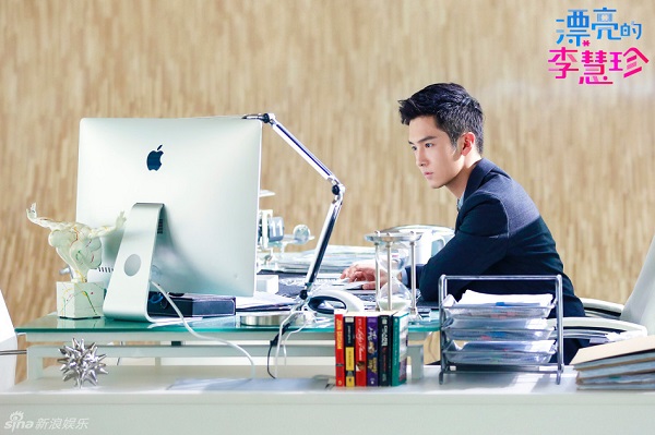 Địch Lệ Nhiệt Ba trong “She Was Pretty” Trung không có tóc xù mì như Jung Eum - Ảnh 2. Địch Lệ Nhiệt Ba trong “She Was Pretty” Trung không có tóc xù mì như Jung Eum - Ảnh 2.