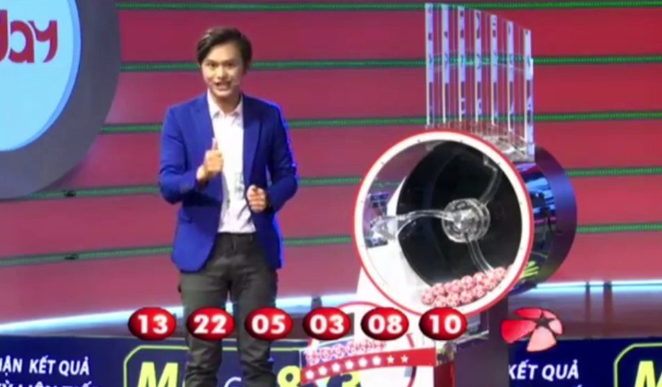 Xem lại video về kỳ quay số ngày 2/11 đã tìm ra người trúng gần 65 tỷ đồng - Ảnh 3. Xem lại video về kỳ quay số ngày 2/11 đã tìm ra người trúng gần 65 tỷ đồng - Ảnh 3.