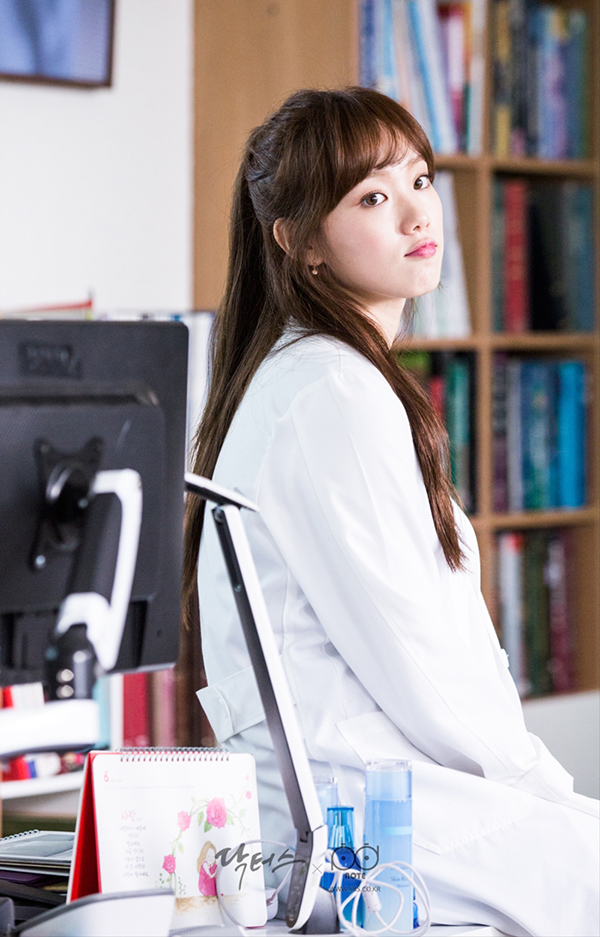Vì sao rating “Doctors” mãi chưa bứt phá lên 20%? - Ảnh 23. Vì sao rating “Doctors” mãi chưa bứt phá lên 20%? - Ảnh 23.