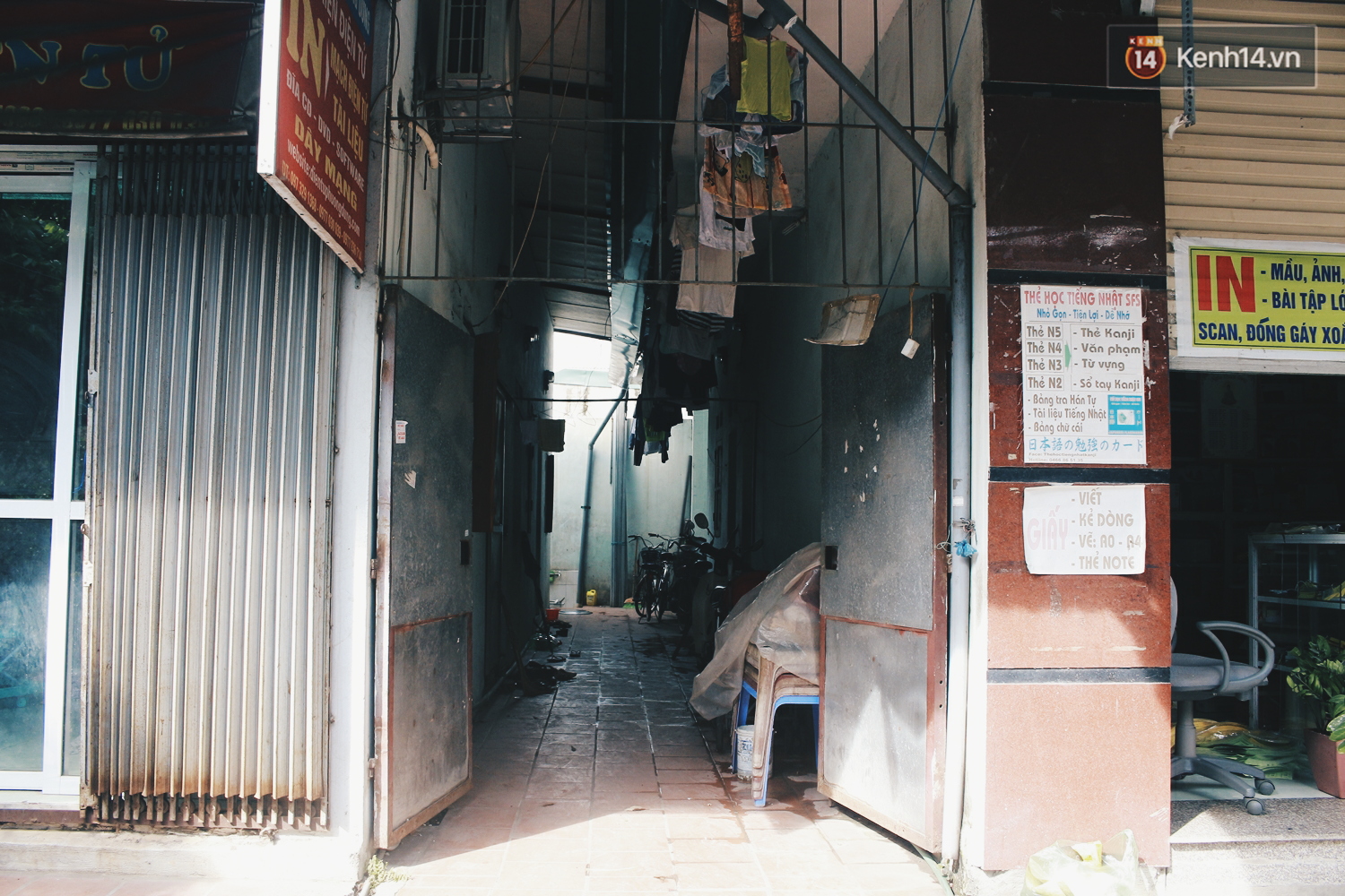 Sinh viên khốn khổ vì vật lộn trong những phòng trọ tồi tàn, lụp xụp mà giá siêu chát - Ảnh 13. Sinh viên khốn khổ vì vật lộn trong những phòng trọ tồi tàn, lụp xụp mà giá siêu chát - Ảnh 13.