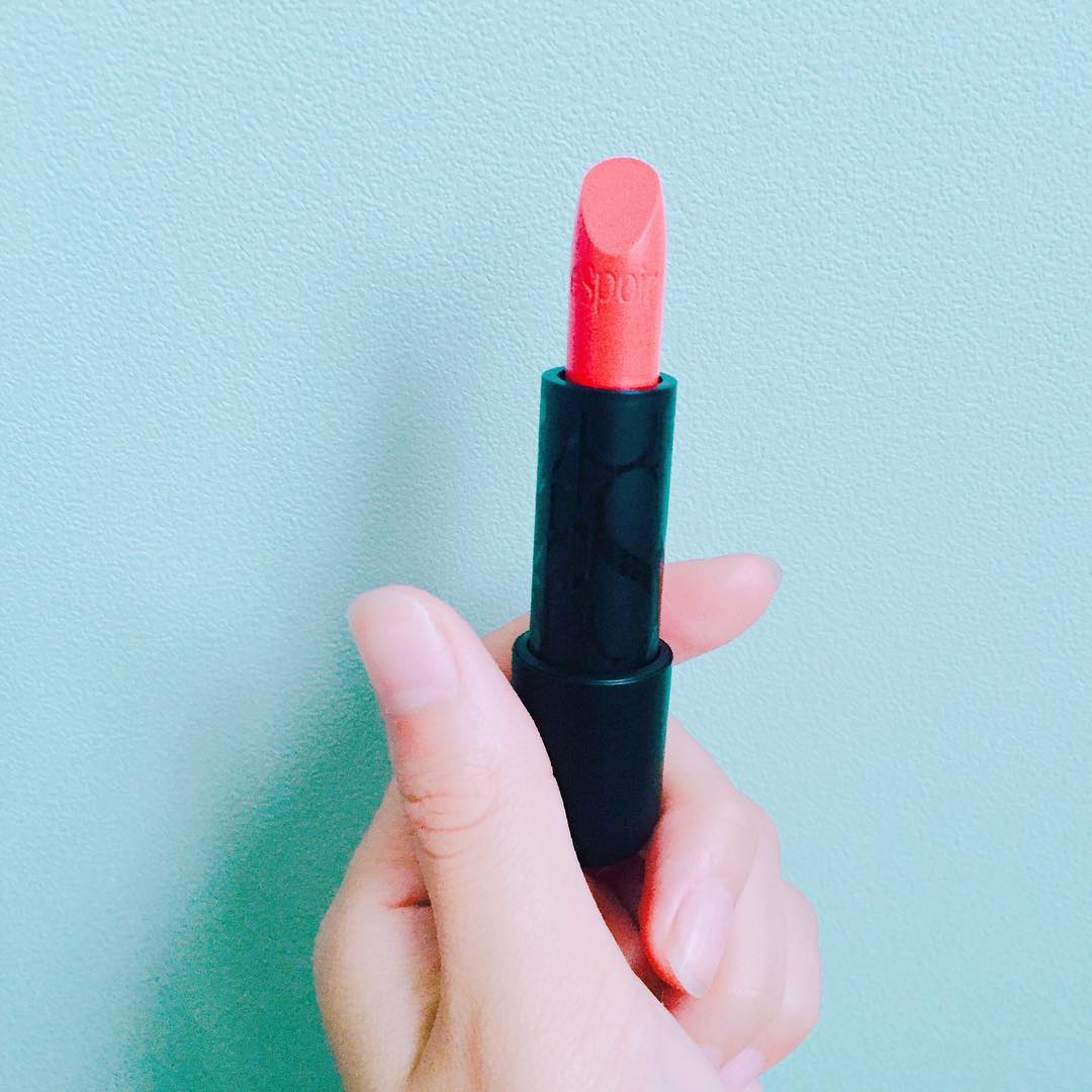 Thêm 5 thỏi son lì giá dưới 400 ngàn VNĐ con gái chẳng ngại móc hầu bao vì chất lượng quá tuyệt - Ảnh 8. Thêm 5 thỏi son lì giá dưới 400 ngàn VNĐ con gái chẳng ngại móc hầu bao vì chất lượng quá tuyệt - Ảnh 8.