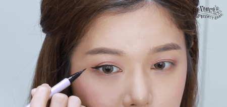 Đầu năm xinh tươi - Cả năm rạng rỡ với 2 kiểu makeup lung linh mà cực dễ thực hiện - Ảnh 26.