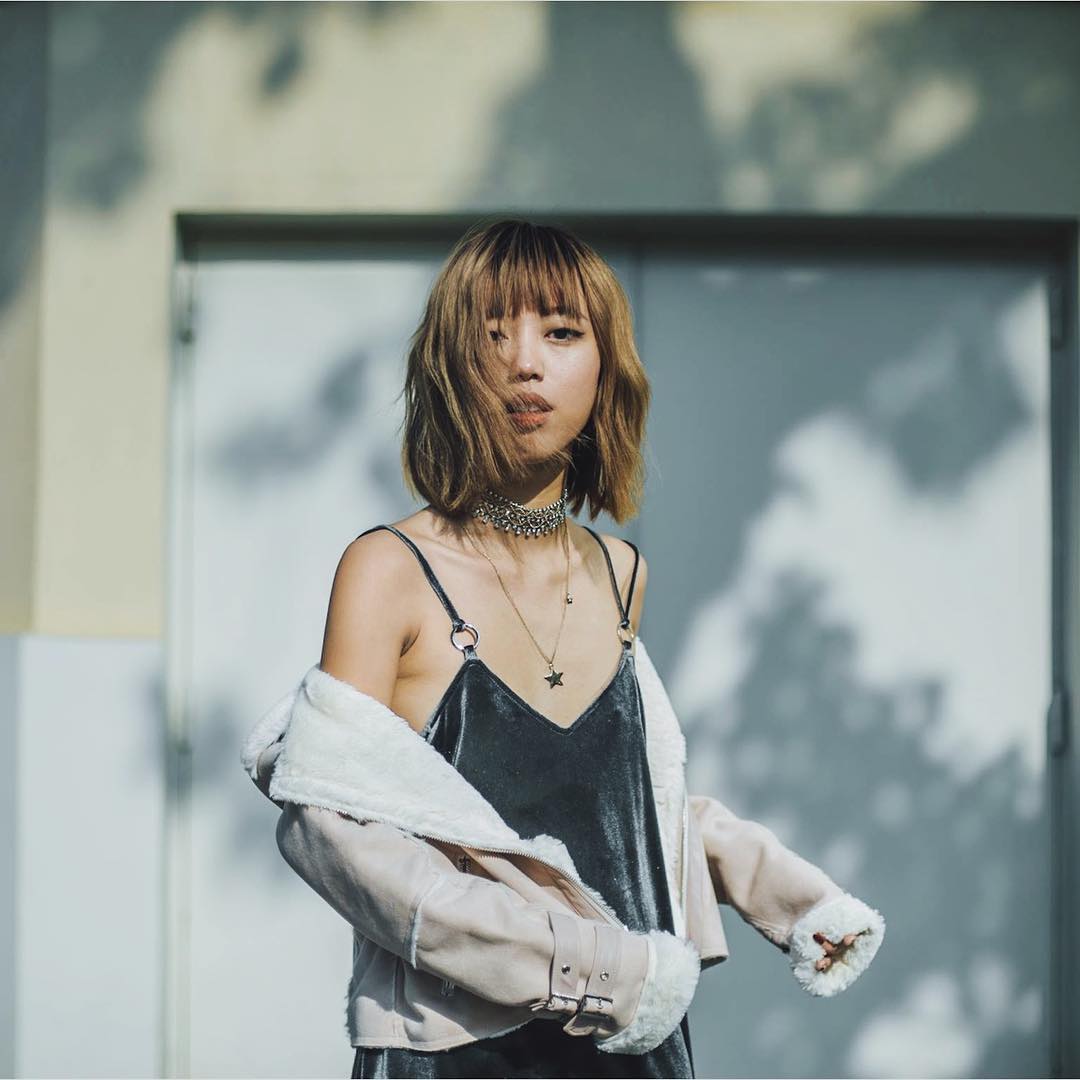 Giáng sinh không lạnh thì diện gì cho ra chất lễ hội bây giờ? Dễ lắm cứ theo 7 gợi ý này là xong ngay! - Ảnh 10. Giáng sinh không lạnh thì diện gì cho ra chất lễ hội bây giờ? Dễ lắm cứ theo 7 gợi ý này là xong ngay! - Ảnh 10.