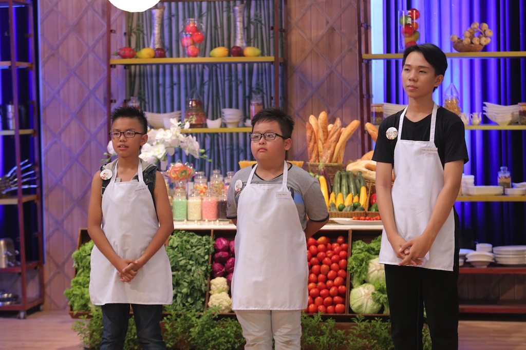 MasterChef nhí: Cậu bé 9 tuổi bức xúc dùm các bạn nữ bị loại - Ảnh 10. MasterChef nhí: Cậu bé 9 tuổi bức xúc dùm các bạn nữ bị loại - Ảnh 10.