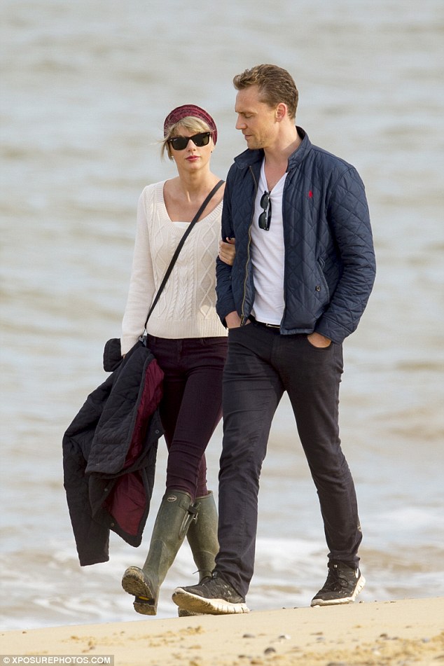 Rộ tin Taylor Swift và Tom Hiddleston cãi nhau to, mối quan hệ đang dần lạnh nhạt - Ảnh 2.
