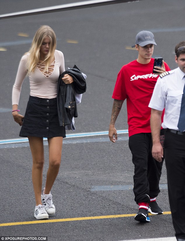 Justin Bieber muốn mở lại tài khoản Instagram sau khi hẹn hò chân dài mới? - Ảnh 3. Justin Bieber muốn mở lại tài khoản Instagram sau khi hẹn hò chân dài mới? - Ảnh 3.