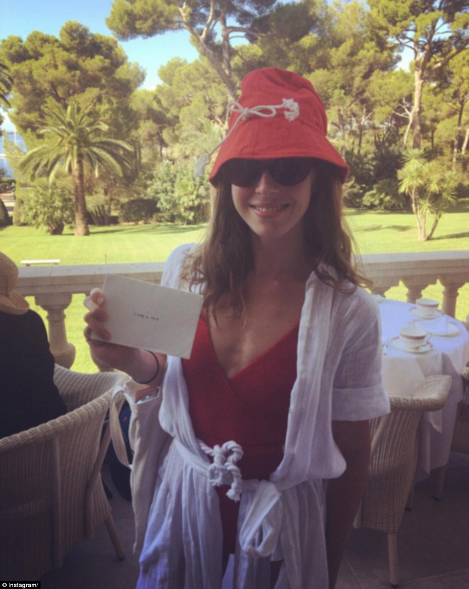 Đám cưới hơn 100 tỷ tại Pháp của cặp người thừa kế với sự tham gia của hàng loạt sao đình đám - Ảnh 17. Đám cưới hơn 100 tỷ tại Pháp của cặp người thừa kế với sự tham gia của hàng loạt sao đình đám - Ảnh 17.