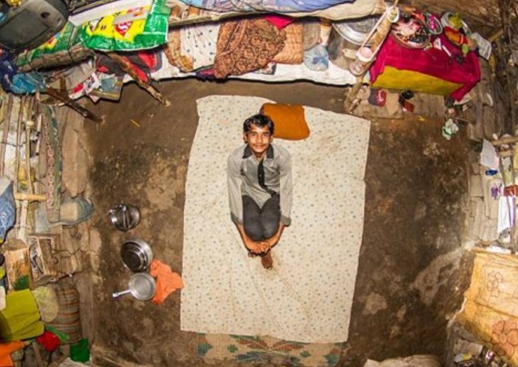 Chiêm ngưỡng chân dung thế hệ trẻ qua bộ ảnh phòng ngủ ở khắp nơi trên thế giới - Ảnh 4. Chiêm ngưỡng chân dung thế hệ trẻ qua bộ ảnh phòng ngủ ở khắp nơi trên thế giới - Ảnh 4.