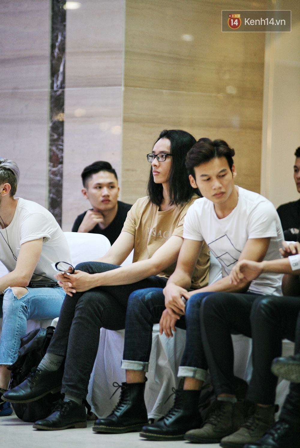 Vietnam International Fashion Week rục rịch tuyển mẫu, chuẩn bị tổ chức tại Hà Nội - Ảnh 4. Vietnam International Fashion Week rục rịch tuyển mẫu, chuẩn bị tổ chức tại Hà Nội - Ảnh 4.