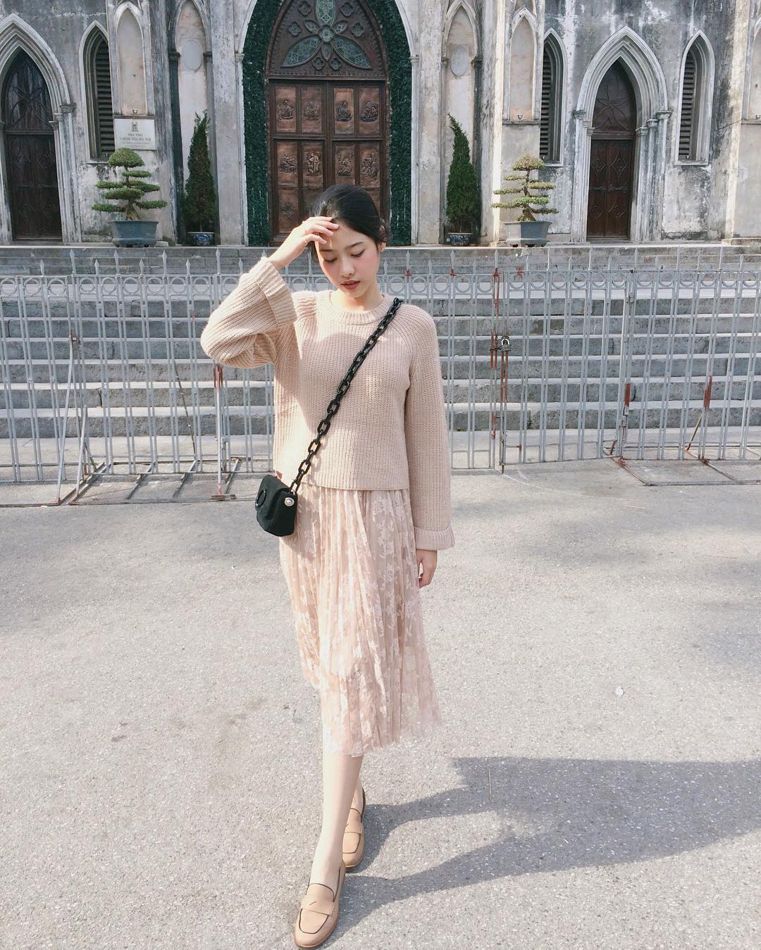 Giáng sinh không lạnh thì diện gì cho ra chất lễ hội bây giờ? Dễ lắm cứ theo 7 gợi ý này là xong ngay! - Ảnh 15. Giáng sinh không lạnh thì diện gì cho ra chất lễ hội bây giờ? Dễ lắm cứ theo 7 gợi ý này là xong ngay! - Ảnh 15.