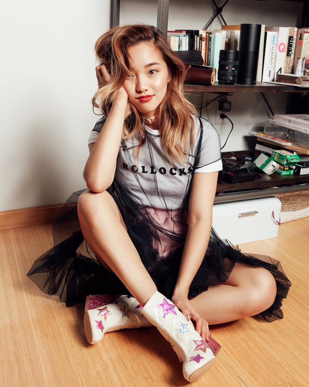 Giáng sinh không lạnh thì diện gì cho ra chất lễ hội bây giờ? Dễ lắm cứ theo 7 gợi ý này là xong ngay! - Ảnh 17. Giáng sinh không lạnh thì diện gì cho ra chất lễ hội bây giờ? Dễ lắm cứ theo 7 gợi ý này là xong ngay! - Ảnh 17.