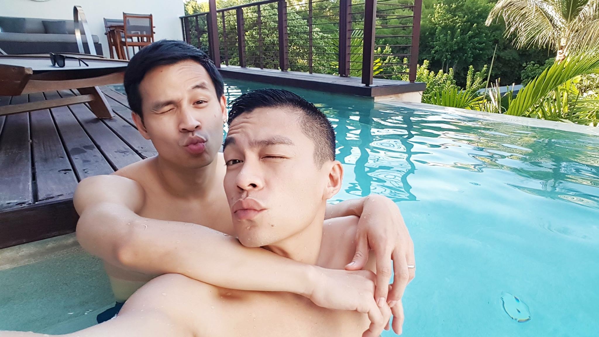 Adrian Anh Tuấn - Sơn Đoàn: Cặp đôi đáng ghen tị nhất năm vì suốt ngày đi du lịch chỗ đẹp! - Ảnh 11. Adrian Anh Tuấn - Sơn Đoàn: Cặp đôi đáng ghen tị nhất năm vì suốt ngày đi du lịch chỗ đẹp! - Ảnh 11.