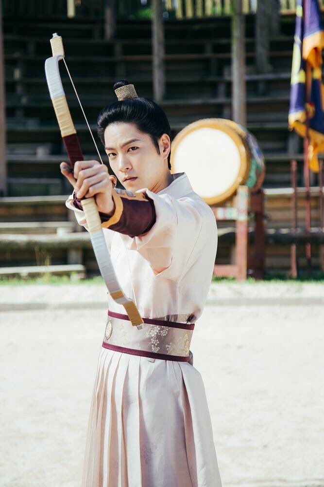 Moon Lovers rồi sẽ kết cục bi thương tận cùng như Bộ Bộ Kinh Tâm? - Ảnh 4. Moon Lovers rồi sẽ kết cục bi thương tận cùng như Bộ Bộ Kinh Tâm? - Ảnh 4.