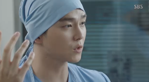 “Doctors”: Yoon Kyun Sang bày tỏ tình cảm của mình với tình địch Kim Rae Won - Ảnh 32.